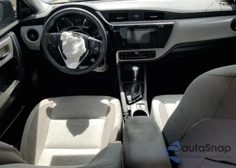 2018 Toyota Corolla L z USA, uszkodzony, nr VIN 2T1BURHEXJC084322